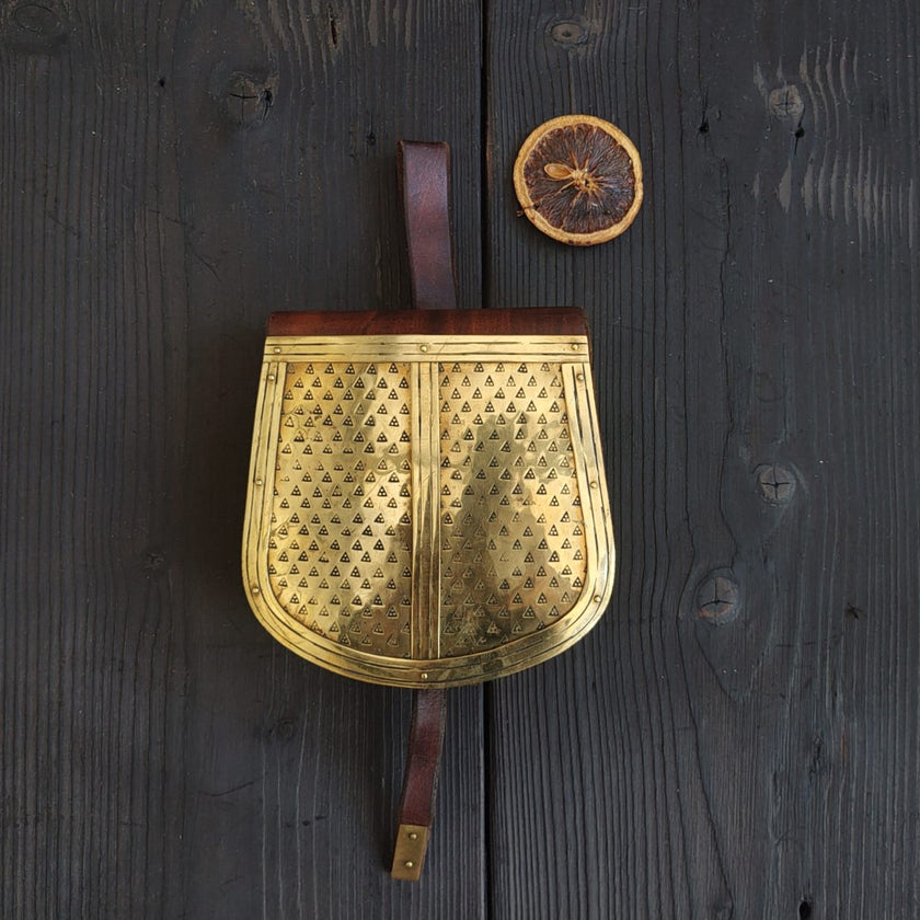 Viking-Inspired BIRKA BJ 819 Leather Pouch – Handcrafted