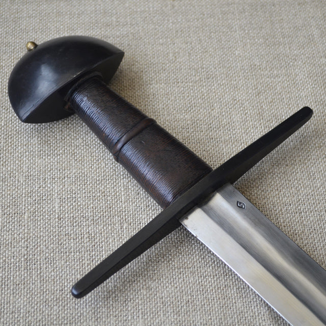 Hand-Forged Norman Sword with Almond Pommel – Spring Steel Blade, Leather-Wrapped Handle, Authentic Medieval Design