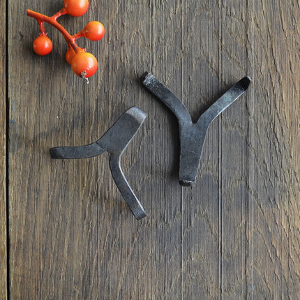 Hand-Forged Viking Crampons – Inspired by Haithabu Finds